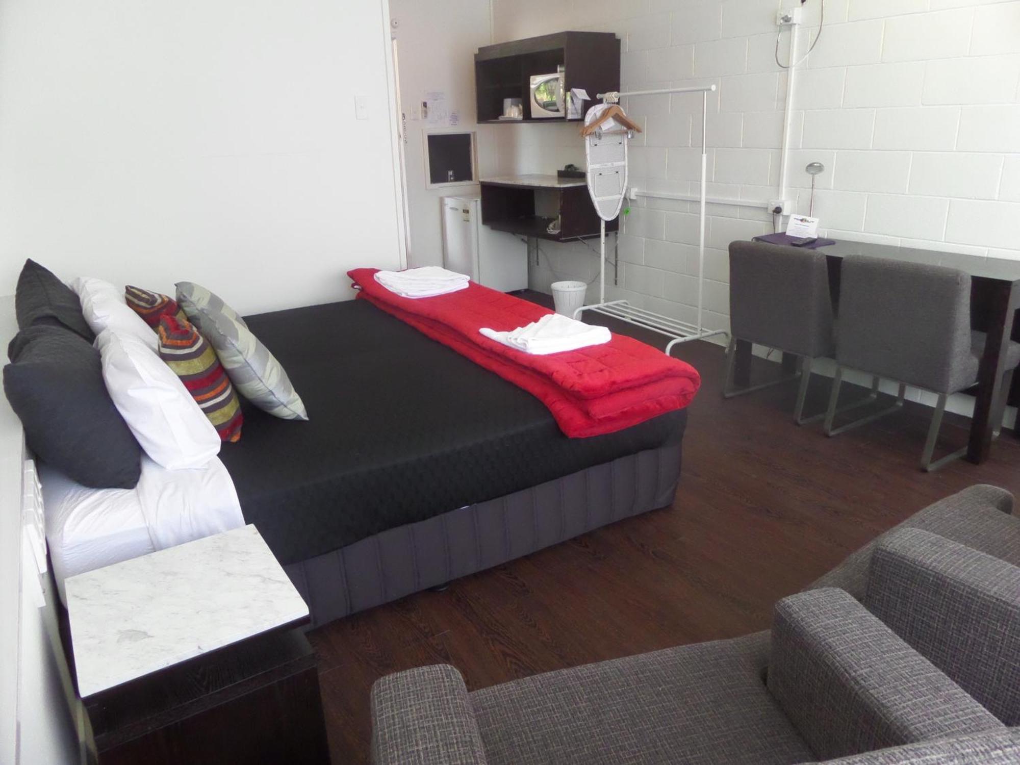Motel Oasis Кингарой Номер фото